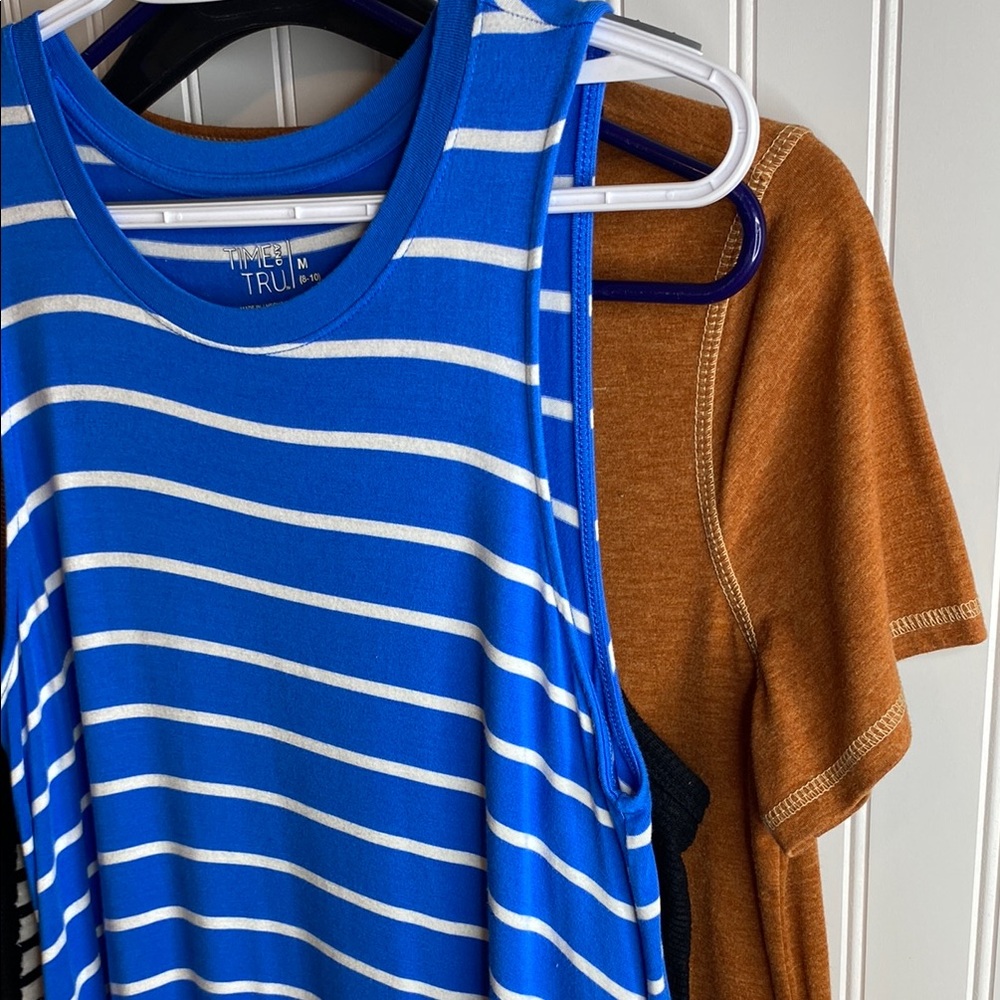 Bundle Women’s Size Medium